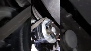 Отогрев снегоуборщика и регулировка ремней, тросиков.