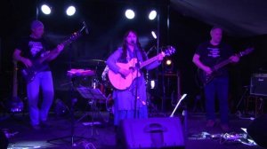 Заплетая косы