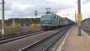 Электровозы ВЛ80С-752 и холодный ВЛ80С-741