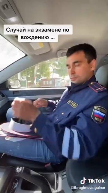 Какой стаж вождения у вас 🤔 у меня 22 дня 😂😂😂 #уфа права #автошкола #автошколаприколы смотреть онлайн