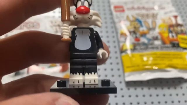 71030 Lego minifigures Looney Tunes (6) Sylvester The Cat 2021 смотреть онлайн
