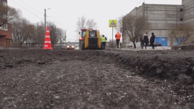 В Ярослале проводится ямочный ремонт
