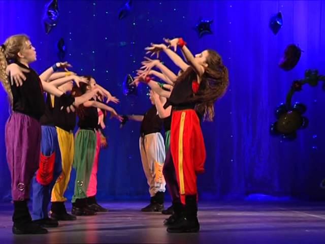 Школа танца "EXPROMT" под руководством Петра Горецкого. ("KRUMP" Авангард 2013год)