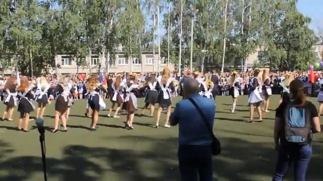 Флешмоб на 1 сентября,выпуск2018. Флешмоб на последний звонок,выпуск 2018