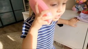 Катя вызывает врача своей малышке bany born