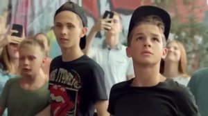 film foxter & max 🐕🦺 &🚶