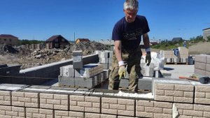 СТРОИМ ПРОСТО = ЖИВЁМ ДОЛГО - (Рассказываем нюансы работы с монтажной пеной + вертикальные швы)