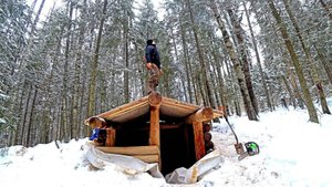 НЕ ВЕРЮ СВОИМ ГЛАЗАМ - У МОЕГО ДОМА В ЛЕСУ ПОЯВИЛАСЬ КРЫША! РЫБАЛКА ПО ПЕРВОМУ ЛЬДУ