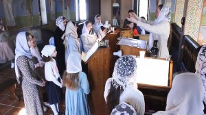 Детский хор на Литургии Вербного Воскресенья. Храм Серафима Саровского в Анапе