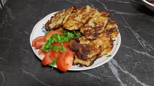 Драники с беконом и копчёным сыром