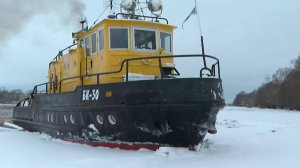 Ледоколы начали свою работу в феврале в связи с потеплением в Новгородской области