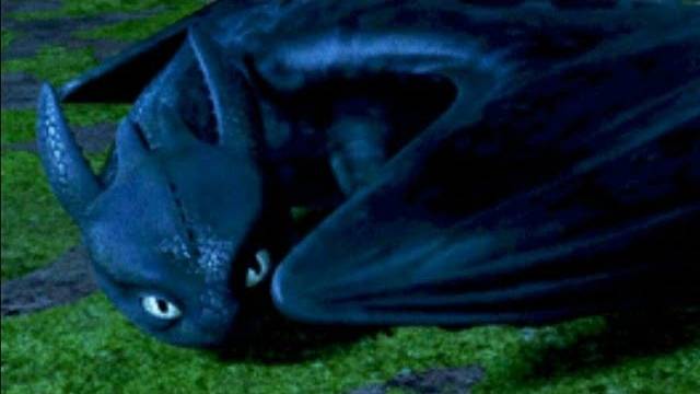 Иккинг и Беззубик "Синее" смотреть онлайн