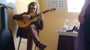 Виртуоз гитары Роман Зорькин играет на моей гитаре.