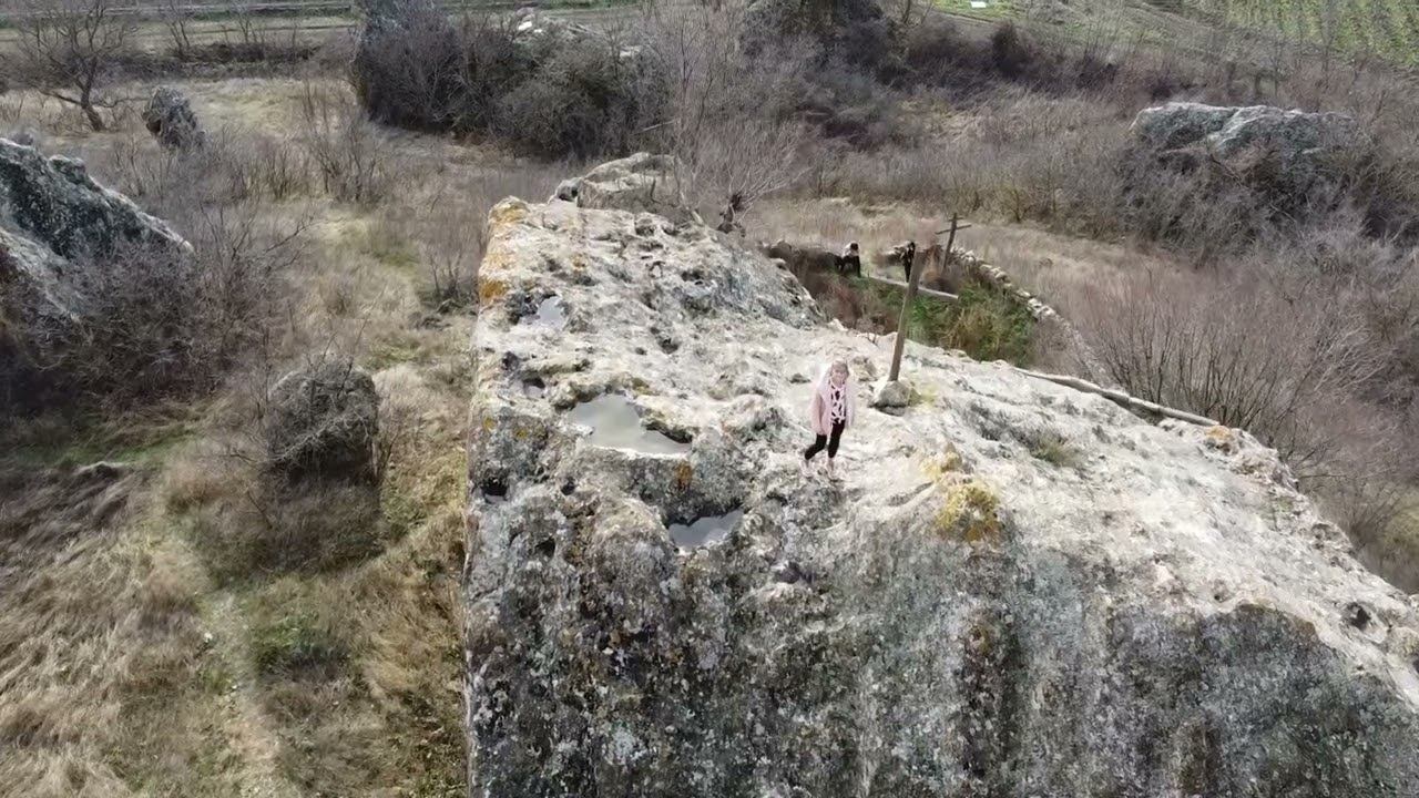 Заброшка древняя христианская церковь в камне