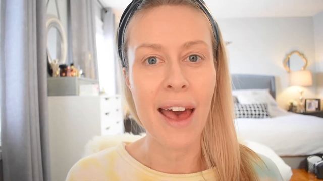 URBAN DECAY HYDROMANIAC TINTED GLOW HYDRATOR REVIEW AND WEAR TEST | Dewy skin dream or greasy mess?