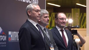 Губернатор Травников дал старт работе форума-выставки «Сибирская строительная неделя-2025»