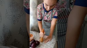 Салат с красной фасолью, свеклой, морковью.