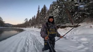 Зимняя рыбалка на поплавок. Как ловить зимой на поплавок. Ловля зимой на поплавок.