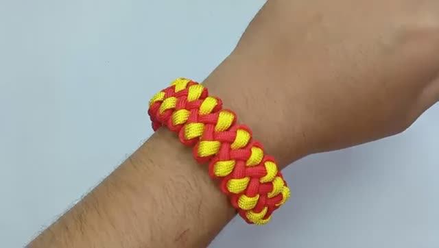 How to Make the Dragon Claw Simple Paracord BBKN paracord bracelet tutorial_270p_360p