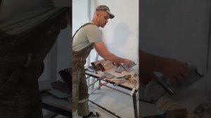 Шпатлёвка стен правилом. Первая серия. Как сделать малярку. Инструменты для малярных работ. Тюмень.
