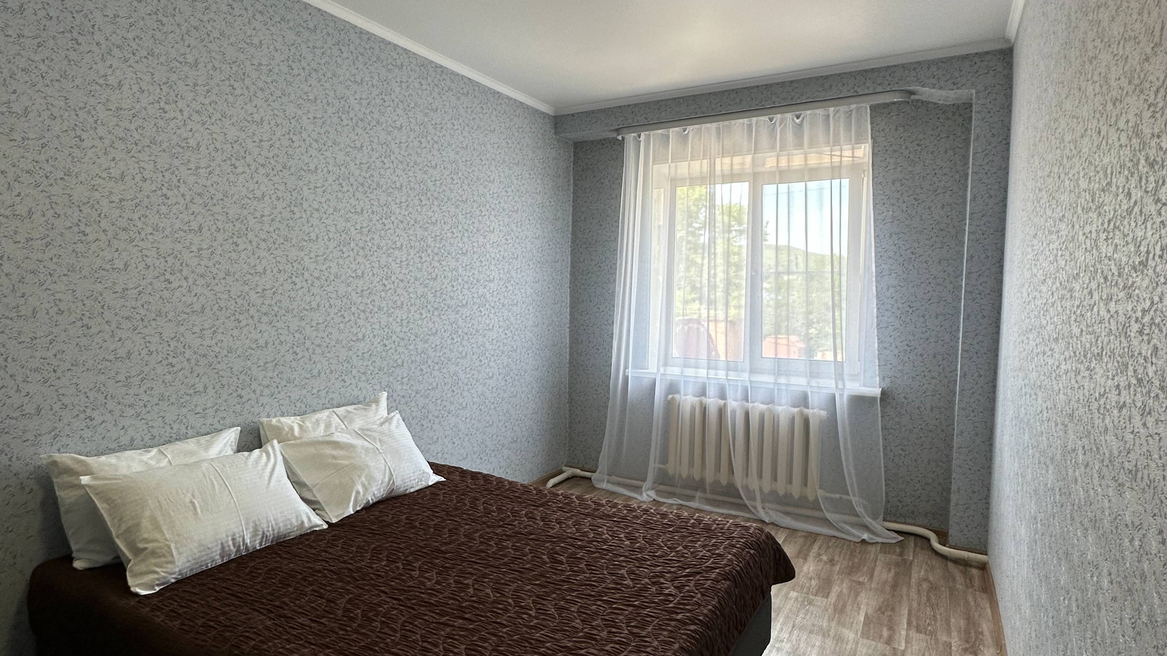 615 номер телефона. Набирает номер. Местоположение человека по номеру телефона. Номер телефона из сша. Набор номера телефона.