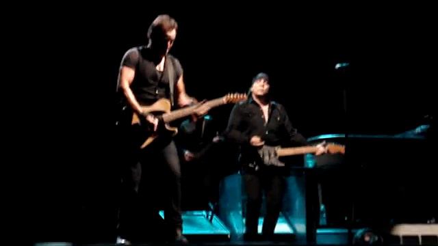 Backstreets - Bruce Springsteen - Santiago 2-8-09 смотреть онлайн