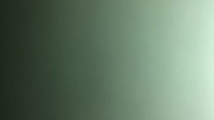 В жизни как обычно нет гармонии
В музыке только гармония есть