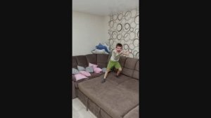 Bottle flip и трюки