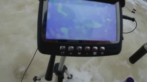 Ловля рыбы с помощью подводной камеры.