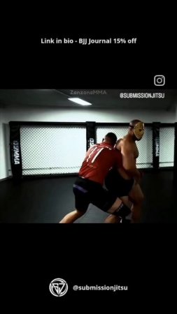 Bodybuilder vs Black belt BJJ