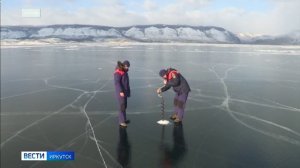 Ледовую переправу на остров Ольхон начали обустраивать специалисты