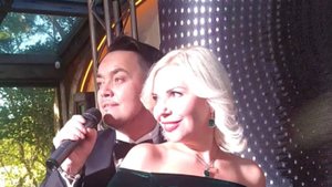 Ведущая Лана Бонжур в дуэте "Бакарди"