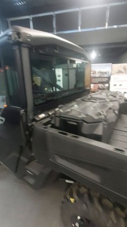 Шестиколёсный BRP CAN-AM TRAXTER 6X6 мотовездеход