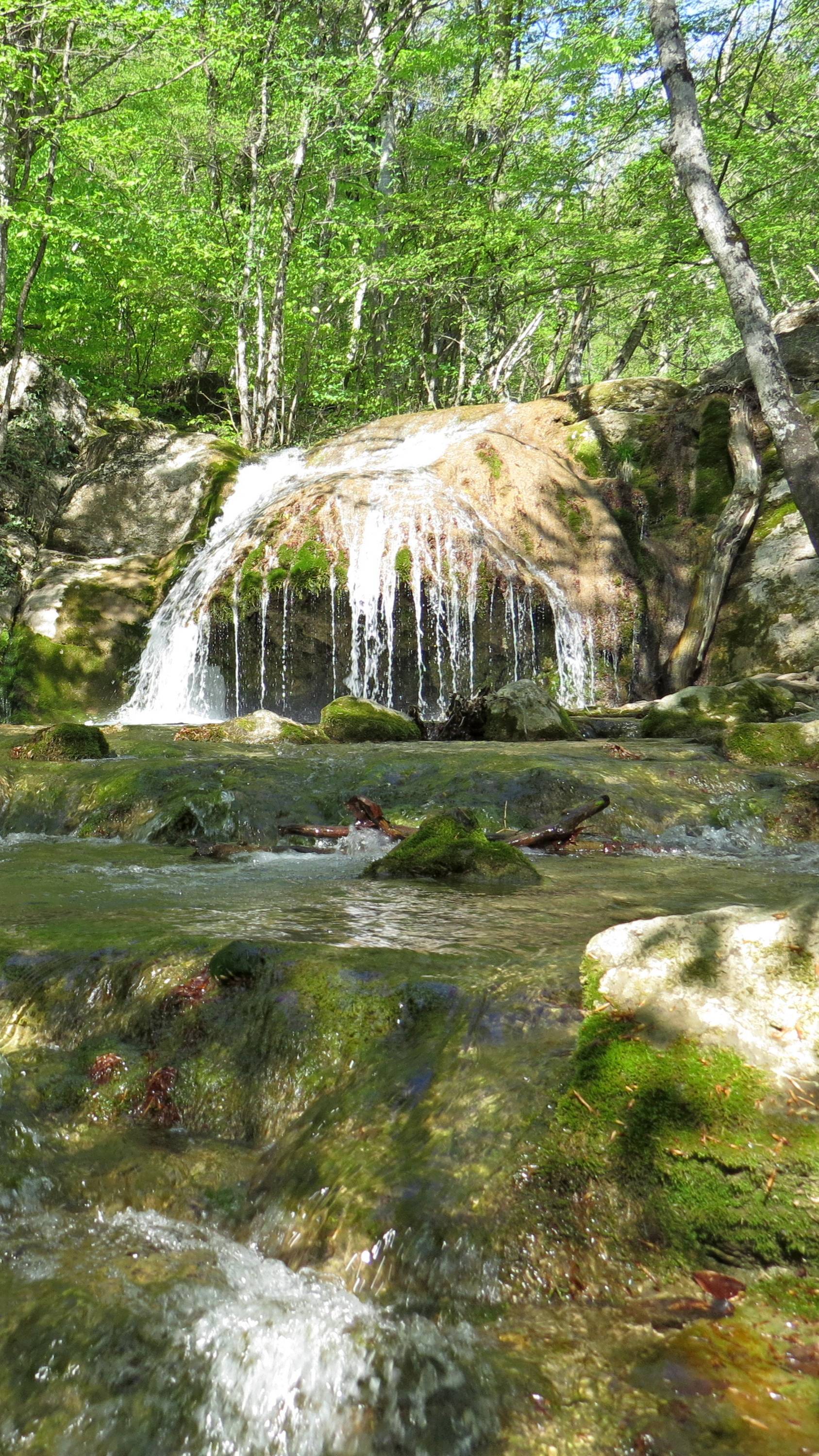 Хрустальные струи. Водопад на реке Улу-Узень. Крым.