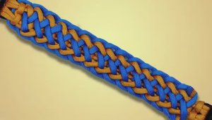 How to Make a Two Color Lobster Tail Paracord Bracelet BBKN paracord bracelet tutorial_270p_360p