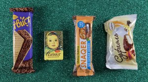 Распаковка ГИГАНТСКОЙ радужной леденцовой конфеты с нарезкой вкусных конфет