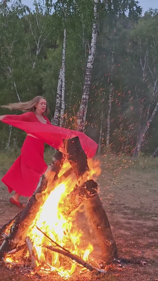 Пробудите свой внутренний ОГОНЬ: Используйте силу трансформации и творчества. Танец: Иолая