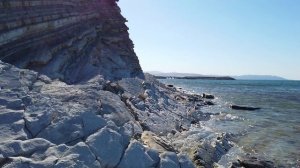 Отдых на Чёрном море. Пляж  в Геленджике. Голубая бухта.