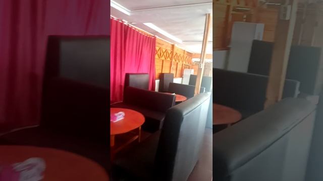 Mari berkunjung ke cafe sarune,memiliki tempat karaoke,tempat selfie. смотреть онлайн