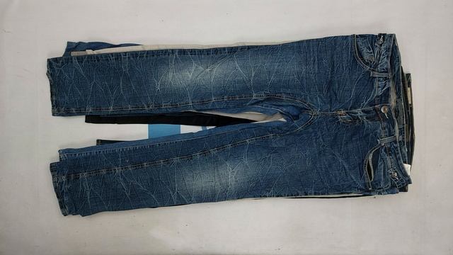 Фото лота №35541 по запросу Джинсы оптом