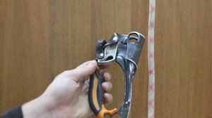 КАК РАБОТАЕТ ЖУМАР?(ЗАЖИМ ДЛЯ ПОДЪЕМА ПО ВЕРЕВКЕ)/HOW DOES ZHUMAR WORK?(ROPE LIFTING CLIP)