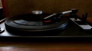 "Ребята 70-й широты"(С.Пожлаков-А.Лучкин),"Мне ничего не надо"(В.Зуева-Б.Вахнюк)-поет Лев Барашков