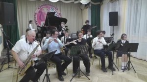 Оркестр "Столичный джаз" - А. Полонский "Цветущий май"