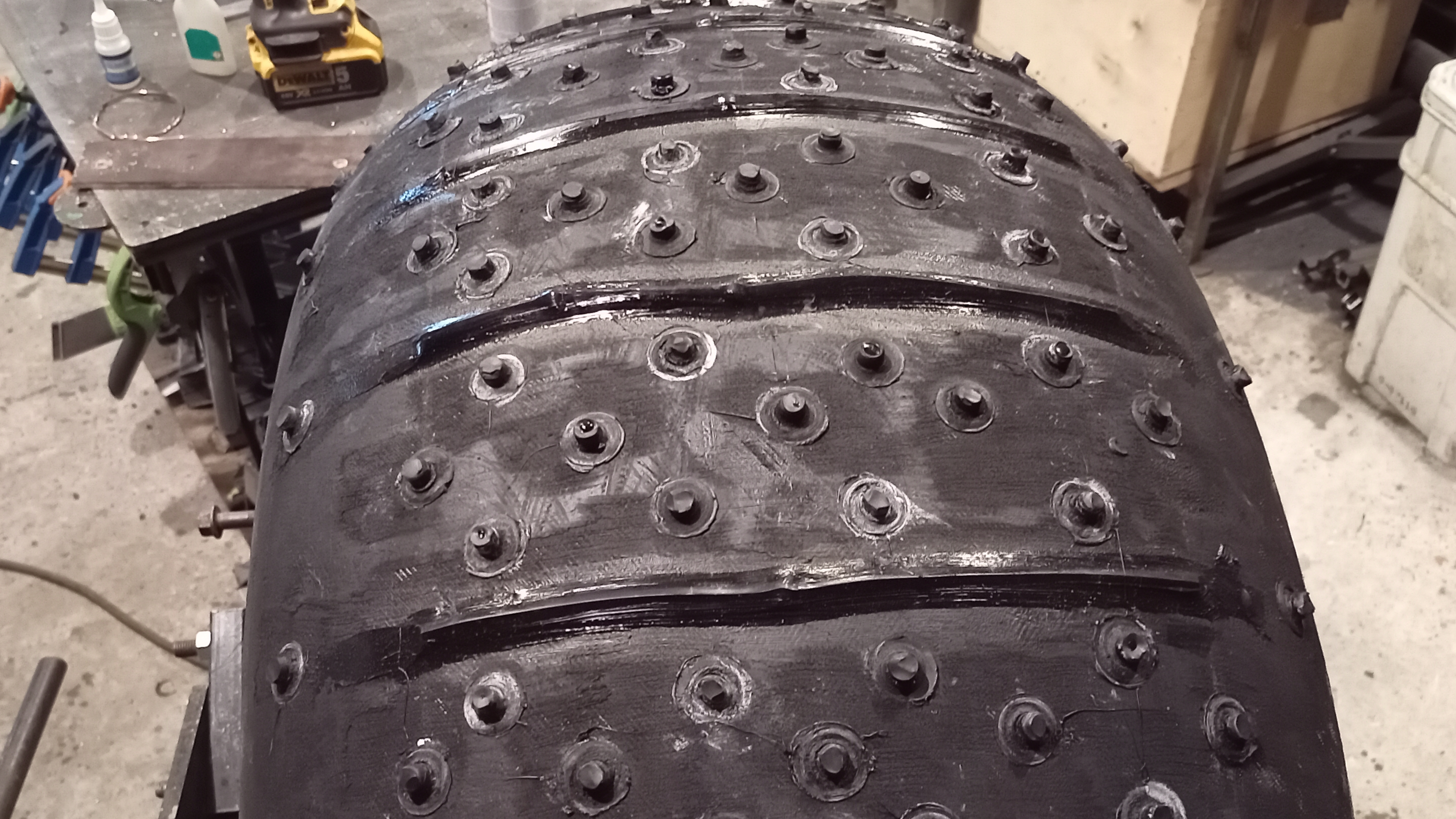 Для поездок по болоту , изготовил протектор на колёса низкого давления . смотреть онлайн