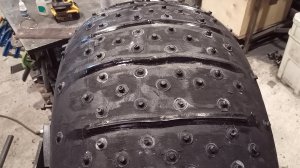 Для поездок по болоту , изготовил протектор на колёса низкого давления .