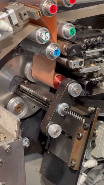 Duelund Coherent Audio - Copper foil capacitor rolling смотреть онлайн