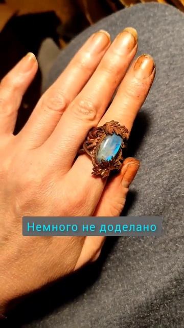 #Коженика кольцо из кожи с лабрадоритом #авторскиеработы #натуральный_камень #золотыеруки