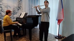 М. Парцхаладзе "Весёлая прогулка". Папирная Юлиана, 13 лет.