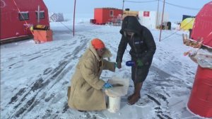 Первый ледовый лагерь открыли на Байкале