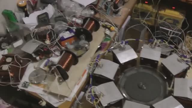 Реально_работающий_бестопливный_генератор_БТГ_Бедини смотреть онлайн